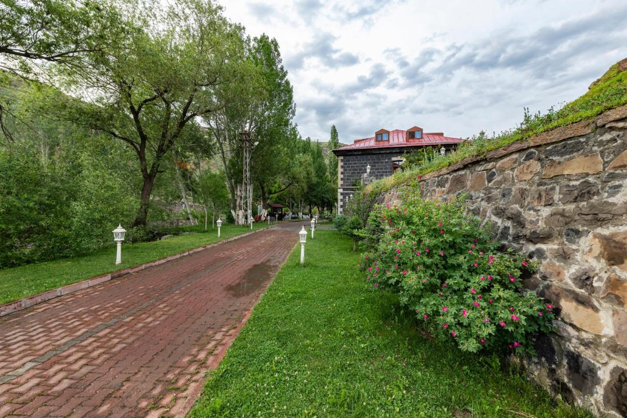 Hotel Katerina Sarayi 1877 カルス エクステリア 写真